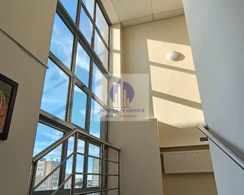 Mokotów: lokal biurowy 152m2 do wynajęcia