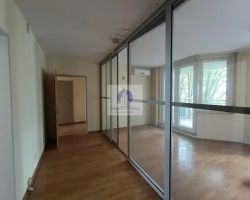 Mokotów: lokal biurowy 104m2 do wynajęcia