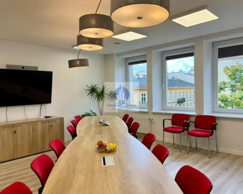 Śródmieście: lokal biurowy 153,87m2 do wynajęcia