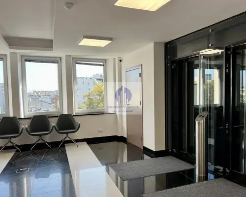 Śródmieście: lokal biurowy 25,60m2 do wynajęcia
