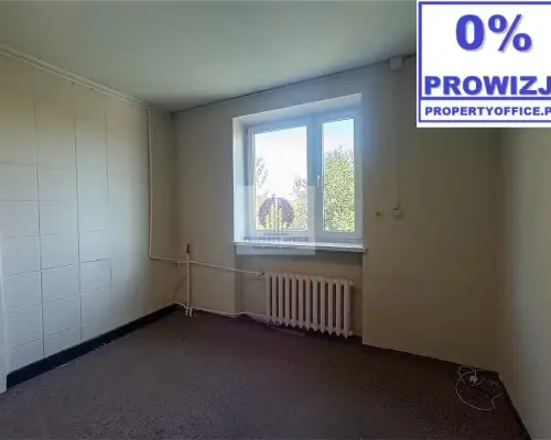 Włochy: lokal biurowy 12 m2 do wynajęcia