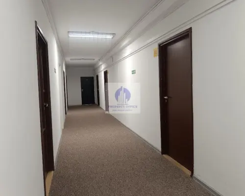 Włochy: lokal biurowy 12 m2 do wynajęcia