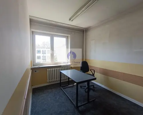 Włochy: lokal biurowy 72,20m2 do wynajęcia