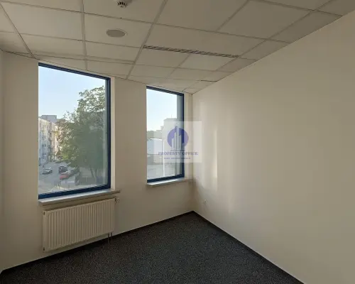 Śródmieście: lokal biurowy 75,25 m2 na wynajem
