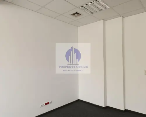 Włochy: lokal biurowy 45,54 m2 do wynajęcia