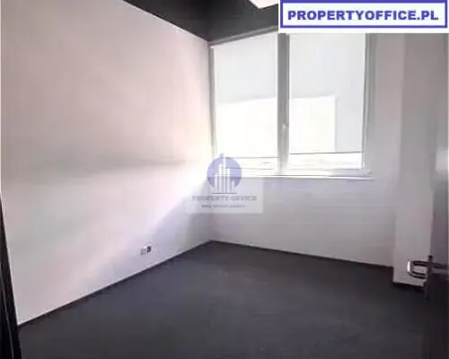 Włochy: lokal biurowy 91,30 m2 do wynajęcia