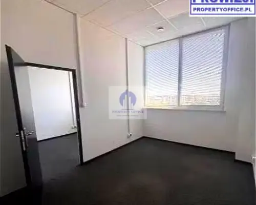Włochy: lokal biurowy 30,80 m2 do wynajęcia