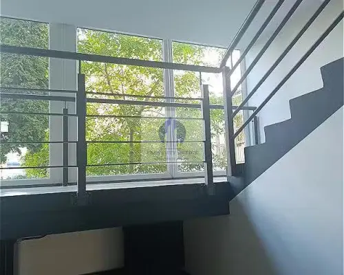 Włochy: lokal biurowy 18,70m2 do wynajęcia
