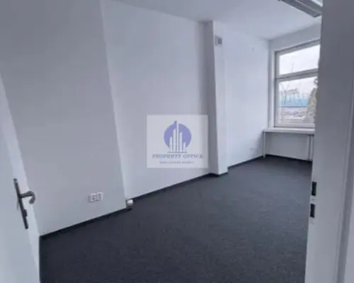 Włochy: lokal biurowy 35,20m2 do wynajęcia