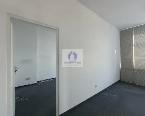 Włochy: lokal biurowy 41,80m2 do wynajęcia