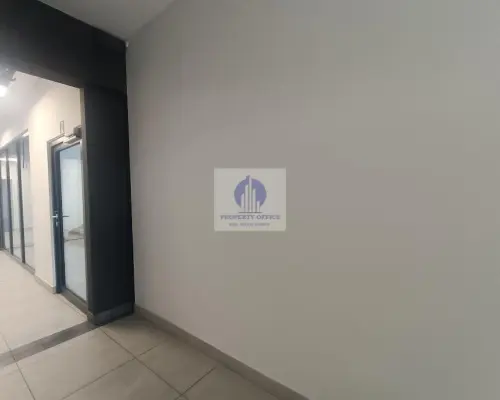 Włochy: lokal biurowy 17,60m2 do wynajęcia