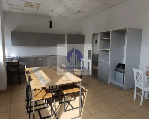 Włochy: lokal biurowy 36,30 m2 do wynajęcia