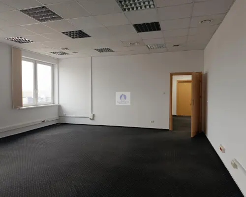 Praga Północ: lokal biurowy 51,43 m2 do wynajęcia