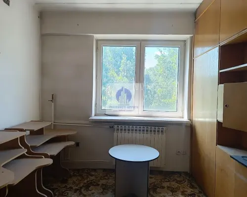 Włochy: lokal biurowy 32,80m2 do wynajęcia