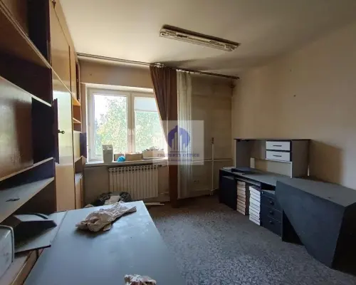 Włochy: lokal biurowy 32,80m2 do wynajęcia