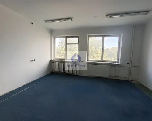 Włochy: lokal biurowy 24,90m2 do wynajęcia