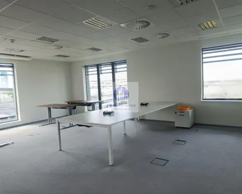 Mokotów: lokal biurowo-usługowy 449 m2 do wynajęcia