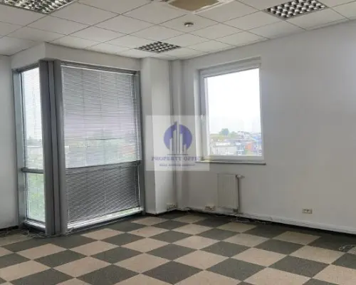 Włochy: lokal biurowy 81,04m2 do wynajęcia