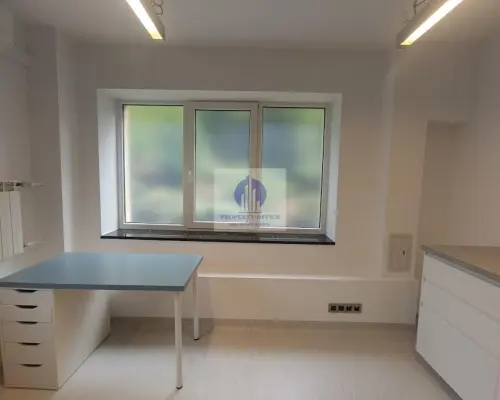 Wilanów : lokal biurowo-usługowy 135m2 do wynajęcia