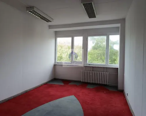 Praga Południe:lokal biurowy 23,70m2 do wynajęcia