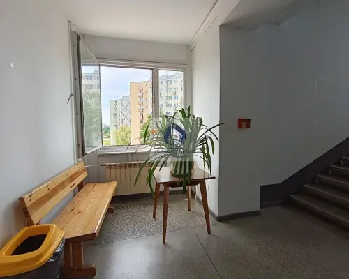 Praga Południe: lokal biurowy 35,10m2 do wynajęcia