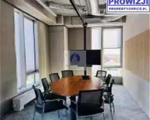 Włochy: lokal biurowy 546m2 do wynajęcia