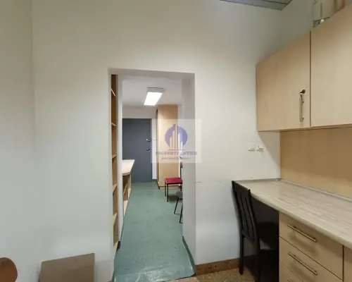 Praga Północ : lokal biurowy 14,07m2 do wynajęcia