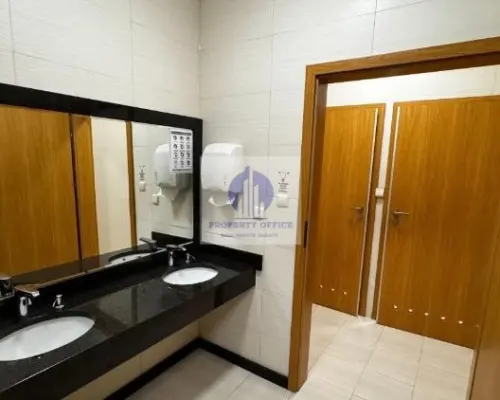 Warszawa Włochy: lokal biurowy 77,84 m2 do wynajęcia
