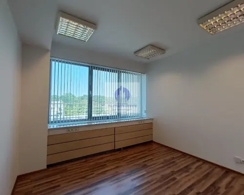 Wawer: lokal biurowy 21,29 m2 do wynajęcia
