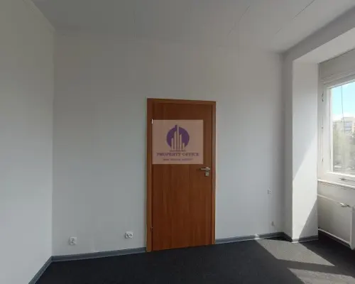 Praga Południe: lokal biurowy 27,70 m2 do wynajęcia