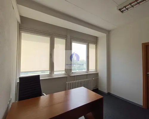 Praga Południe: lokal biurowy 27,70 m2 do wynajęcia