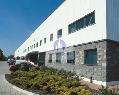 Włochy: lokal biurowy 90m2 do wynajęcia