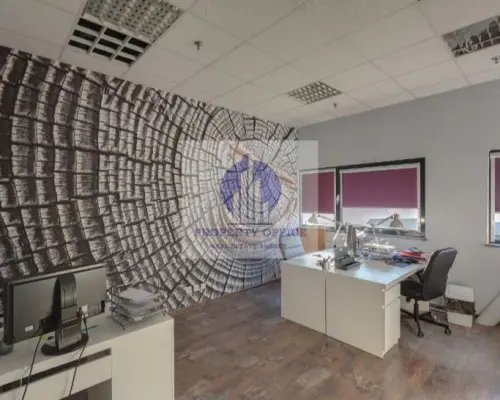 Włochy: lokal biurowy 450m2 do wynajęcia