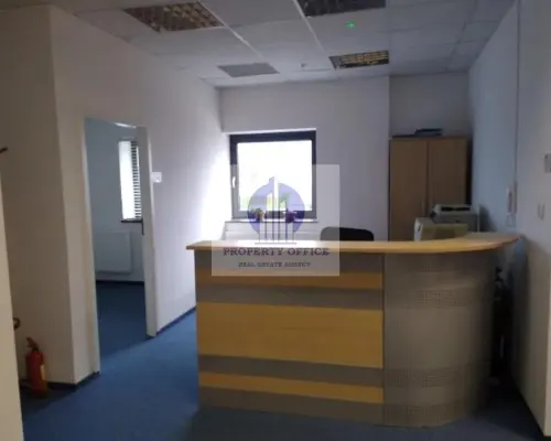 Włochy: lokal biurowy 216m2 do wynajęcia
