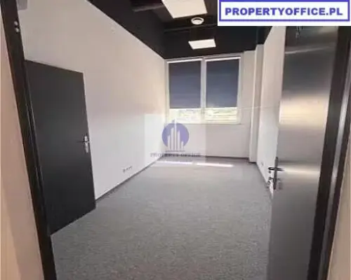 Włochy: lokal biurowy 37,40m2 do wynajęcia
