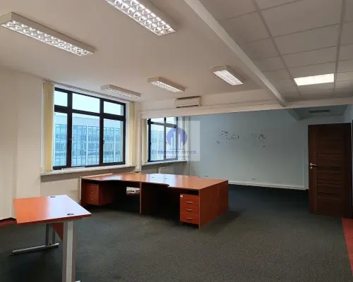 Ursynów : lokal biurowy 611,97 m2 do wynajęcia