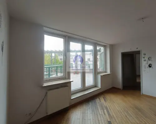Mokotów: lokal biurowy 210 m2 do wynajęcia