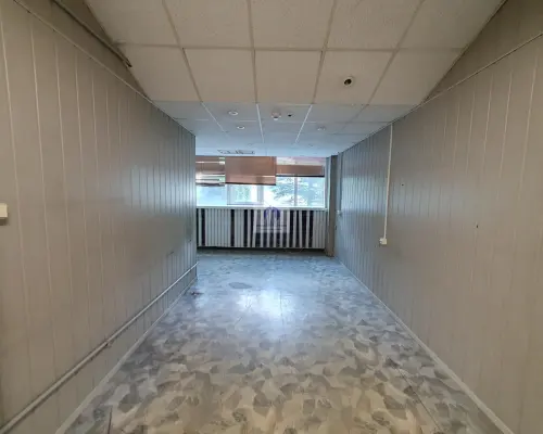 Bielany: magazyn 38,85 m2 do wynajęcia
