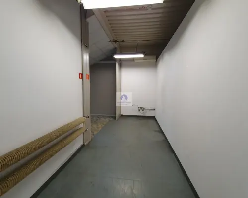 Bielany: magazyn 38,85 m2 do wynajęcia