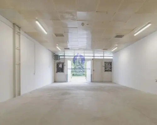 Bielany: magazyn 75,15m2 do wynajęcia