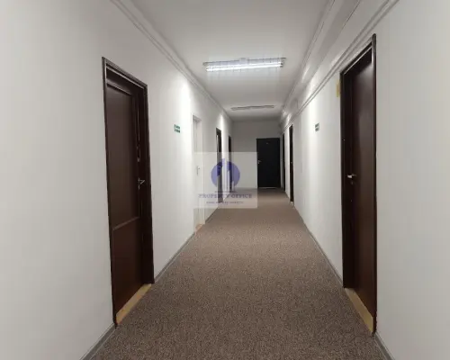 Włochy: lokal biurowy 33,90m2 do wynajęcia