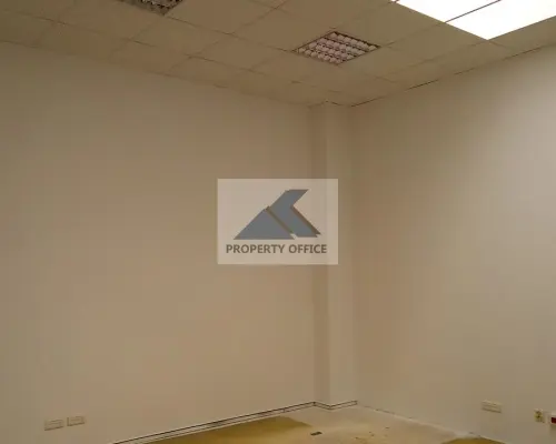 Praga Północ: magazyn 32,38m2 do wynajęcia