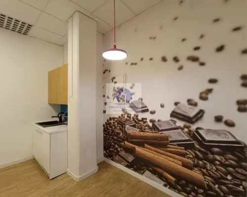 Mokotów: lokal handlowo-usługowy 161,40 m2 do wynajęcia