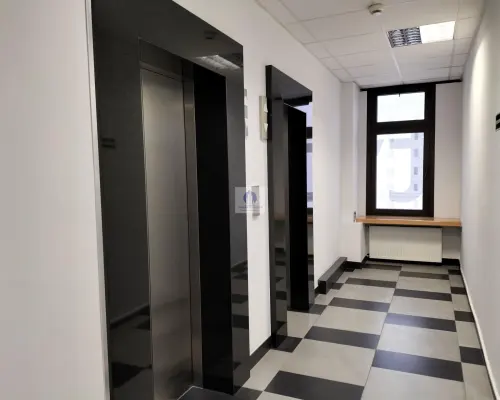 Śródmieście: lokal biurowy 45,18m2 do wynajęcia