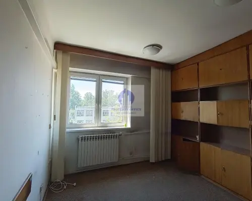 Włochy: lokal biurowy 73,40m2 do wynajęcia