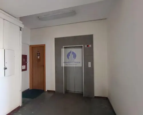 Praga Południe:lokal biurowy 21,70 m2 do wynajęcia