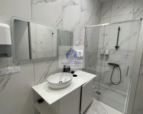 Śródmieście: lokal na usługi medyczne 690m2 do wynajęcia