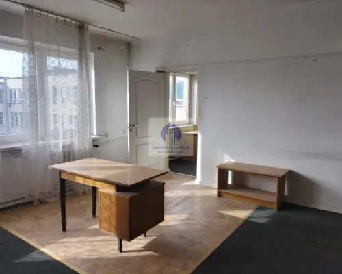 Włochy: lokal biurowy 27,20m2 do wynajęcia