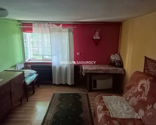 Budynek z lat 70-tych w Targowisku gm.Kłaj