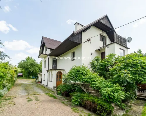 Dom z atrakcyjną działką, Karniowice